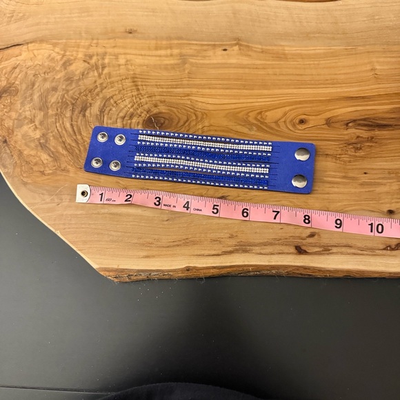 Set of 5 Rhinestone Multi-Row Snap Cuff Bracelets - Picture 10 of 13